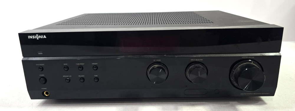 Insignia NS-R2001 AM / FM Stereo Receiver